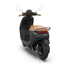 Load image into Gallery viewer, Segway eScooter E125s Phantom Black Electric Scooter
